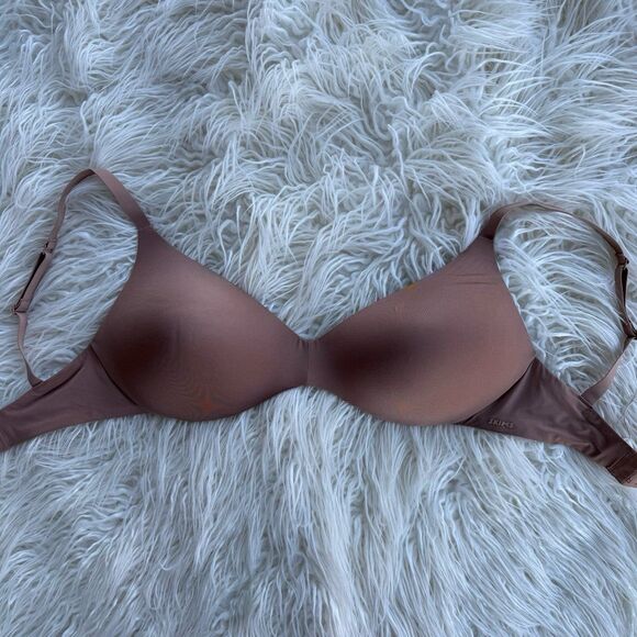 Skims Wireless Form Pushup Plunge Bra Jasper Size 34DDD - Picture 1 of 7